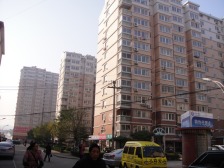 振华公寓生活出行方便夜市旁70年产权民水民电