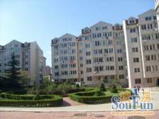 台四小区三室,价格合适,出行购物方便。房主诚心