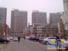 小户型 好租好售 生活成本低 顶层采光充足