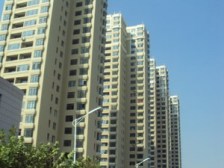 龙王塘1号精装2室,生活配套齐全,出门公交车