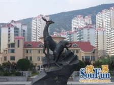 鹿鸣小区 中间楼层 看山看海 温馨舒适三居室