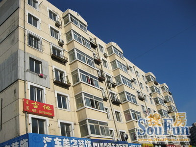 边墙社区1室1厅1卫东朝向1500.00元/月出租