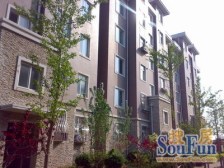 营城子老城区地段,出门就是营城子大集,生活便利