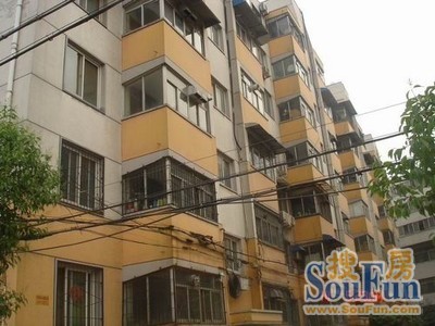 财经学院家属院3室2厅1卫南朝向1300.00元/月出租