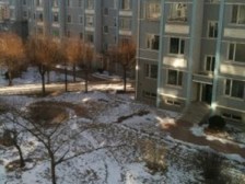 房子是南北通透.采光好.楼层好.出行便利.购物方便