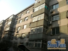 市府中街商圈,低楼层带装修,可拎包即住,近中街