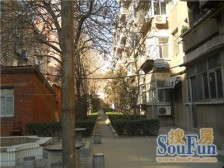 双气 双卧朝南 停车方便 公摊小