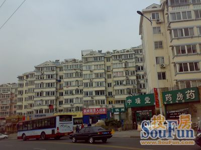香港花园中环区4室2厅2卫南北朝向5000.00元/月出租