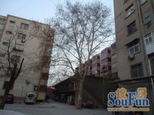 距离5号线地铁口300米出行方便,配套成熟。