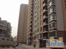 新辉小区 *楼 位置好 通厅户型 靠谱