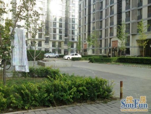 北京新天地1室1厅1卫北朝向4800.00元/月出租