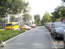 滨河西区皓月园电梯高层无遮挡南向小两居精装修