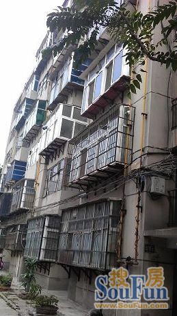 铁路信息工程学校家属院2室1厅1卫南北朝向500.00元/月