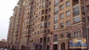 此房成熟商圈通厅三室步梯顶楼,采光视野好