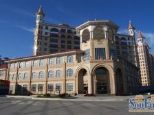 体育公园里烟台大学旁,南排全天采光,精装拎包入住