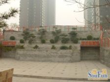 品质小区,中间楼层,全天采光,精装修满五年