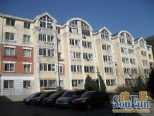 封闭小区 前排 水景房 近车站 近市场