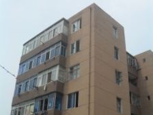 马栏广场两室两厅 四楼 楼下地铁 拎包即住