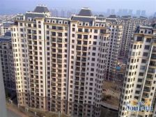 华通五期芭莎香谷 精装修两室 近门口位置