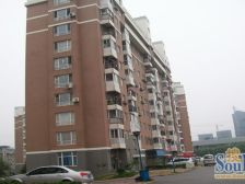 近华南,近地铁一楼带园采光好南北通透全明户型。