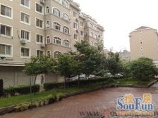 一室一厅精装修 拎包即住 诚心出售,看好可谈