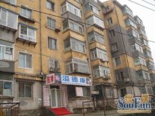 马栏广场 无坡地脚 3楼 地铁3 分 鈡 有阳台 商圈内