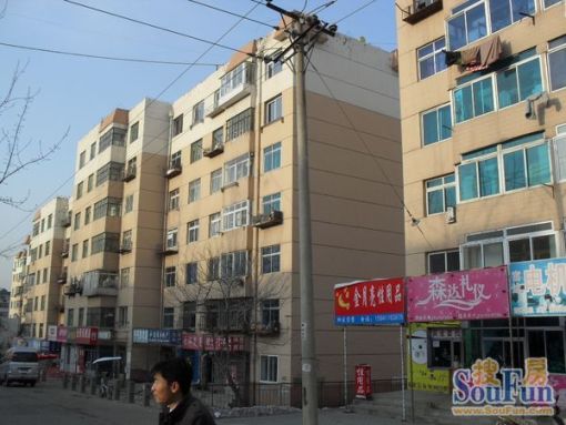 新辰里2室1厅1卫南朝向2000.00元/月出租