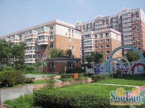 城建花园3室2厅2卫南北朝向3500.00元/月出租