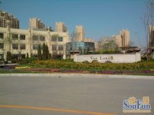 此房在小区位置好,可观海, 看房方便 提前联系