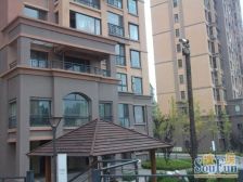 经典下跃车库两个车位一个精装修