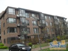 08年封闭小区,电梯小高层 距离地铁市场近