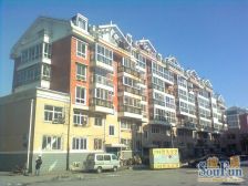 夜市旁,购物其方便,精装价格便宜