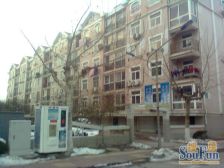 松霞路,富豪花园,多层好楼层,两室,采光好