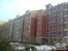 房子满五唯一,一楼带院,配套齐全