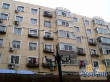 此房户型手续齐全,格局好,采光好,无遮挡,出行方便