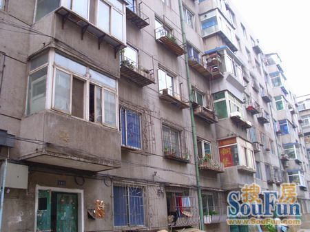 边墙社区2室1厅1卫东南朝向950.00元/月出租