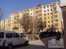 顺乐街小区 富华后身 南北通厅通透三室 设施齐