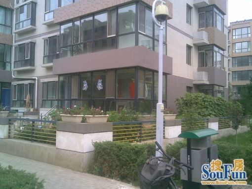 巨海城三区1室1厅1卫南朝向5000.00元/月出租