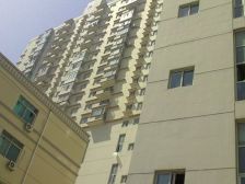 安盛小区 中间楼层 南向 楼下安盛广场 交通便利