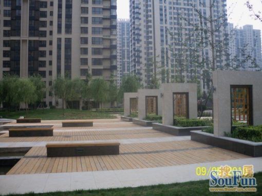 北京新天地2室1厅2卫南朝向5800.00元/月出租
