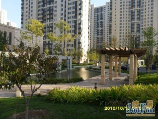 北京新天地2室1厅1卫南朝向6090.00元/月出租