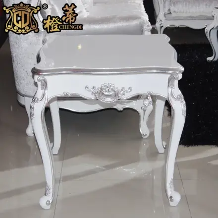 时尚实木烤漆家具 690x440.jpeg