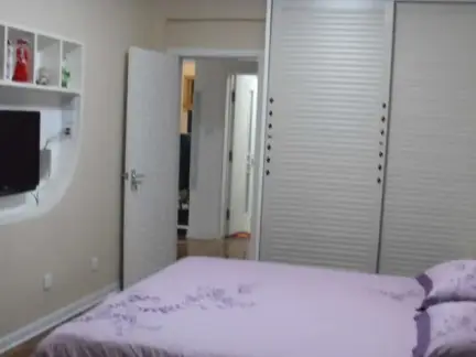 装修设计效果图卧室门 432x324c.jpg