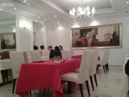 红房子西餐厅人均多少_西餐厅图片