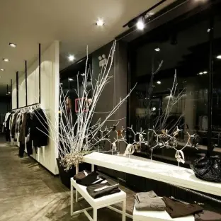 现代服装店装修效果图2021-房天下家居装修网