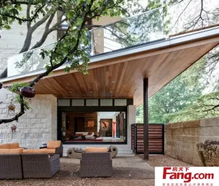 美式风格乡村别墅外观效果图