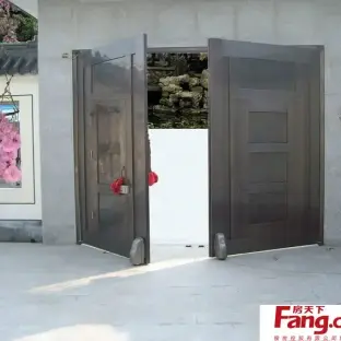 红色庭院大门效果图