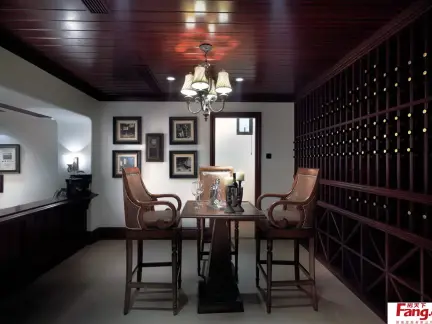 装修深色风格效果图 432x324c.jpg