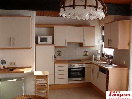 日式风格小厨房装修设计图