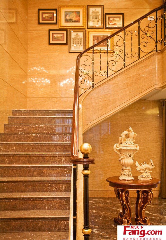 欧式别墅楼梯设计图大全-搜房网装修效果图